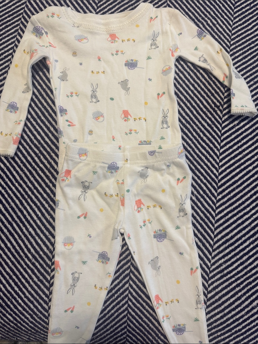 Très Beau et Belle Cream Baby Pajama Set with Pastel Prints